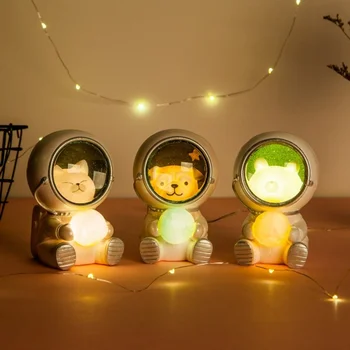 LED Roztomilý Galaxy Guardian Nočné Svetlo Pet Spaceman Svetlá Pre Deti Mäkké Silikónové USB Nabíjateľné Spálňa Ozdoby Darček Osvetlenie