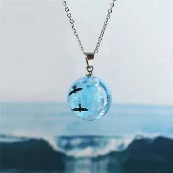 Ručné svetelný módny náhrdelník s príveskom, modrá obloha, biely oblak, vták loptu prívesok jedinečný darček k narodeninám