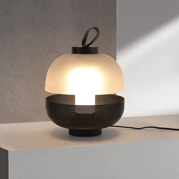 Nordic Moderné Dizajnér Spálňa Nočná Lampa na Čítanie Stôl, Obývacia Izba Okraji Niekoľko Kaviareň Priemyselné Retro Štýl Dekoratívne Osvetlenie